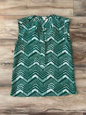 J.Crew Factory Green & White Chevron Geometric Sleeveless Popover Blouse Size 4